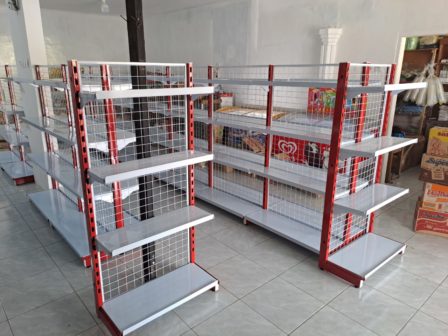 Rak Supermarket di Sijunjung